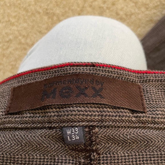 Mexx Men’s pants - waist 33”, inseam 25” brown - Picture 3 of 3